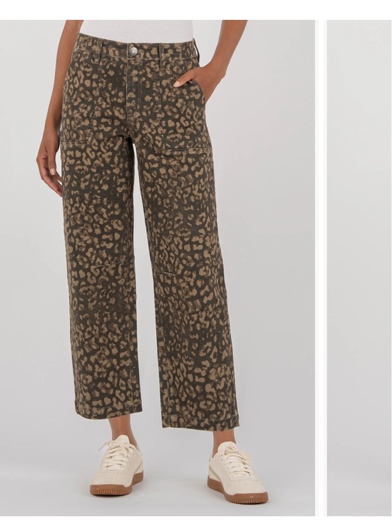 Kut from the Kloth Pants - EUC Kut From The Kloth High Rise Ashton Barrel Leg Utility Pants. Size 2